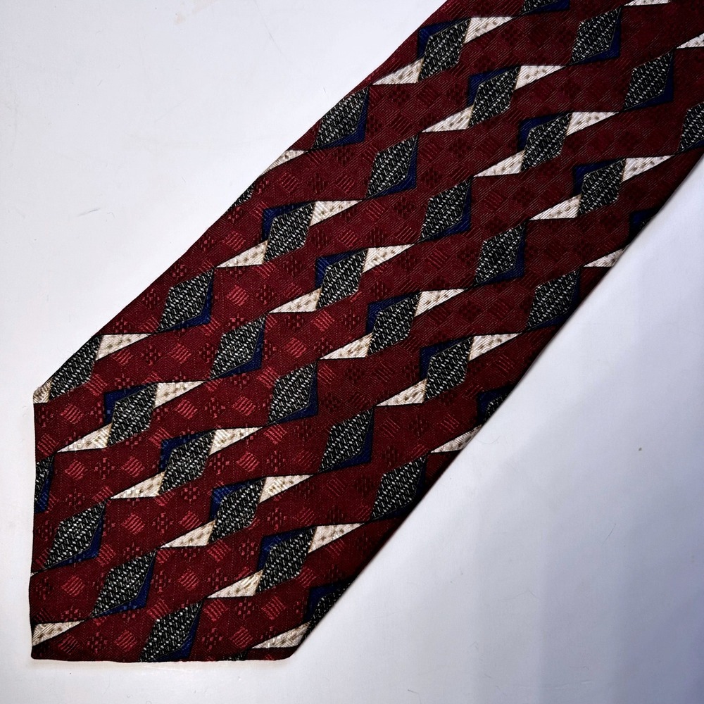 Vintage Albert Nipon Mens Silk‎ Tie Burgundy Navy Blue Geometric Diamond USA 4"